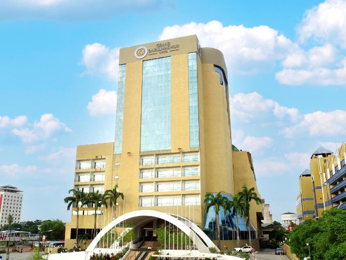 Grand Darul Makmur Hotel Kuantan Exterior photo