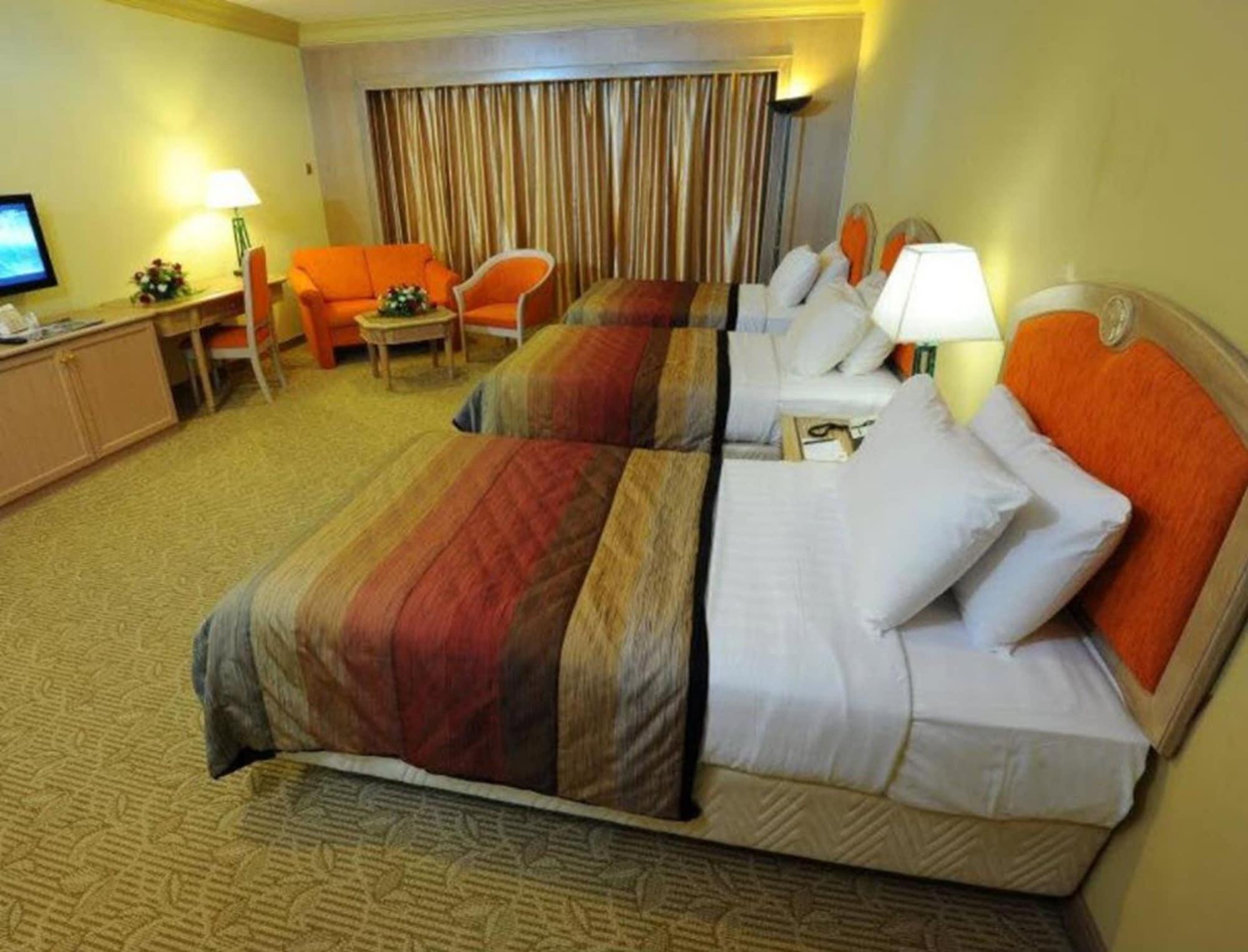 Grand Darul Makmur Hotel Kuantan Exterior photo