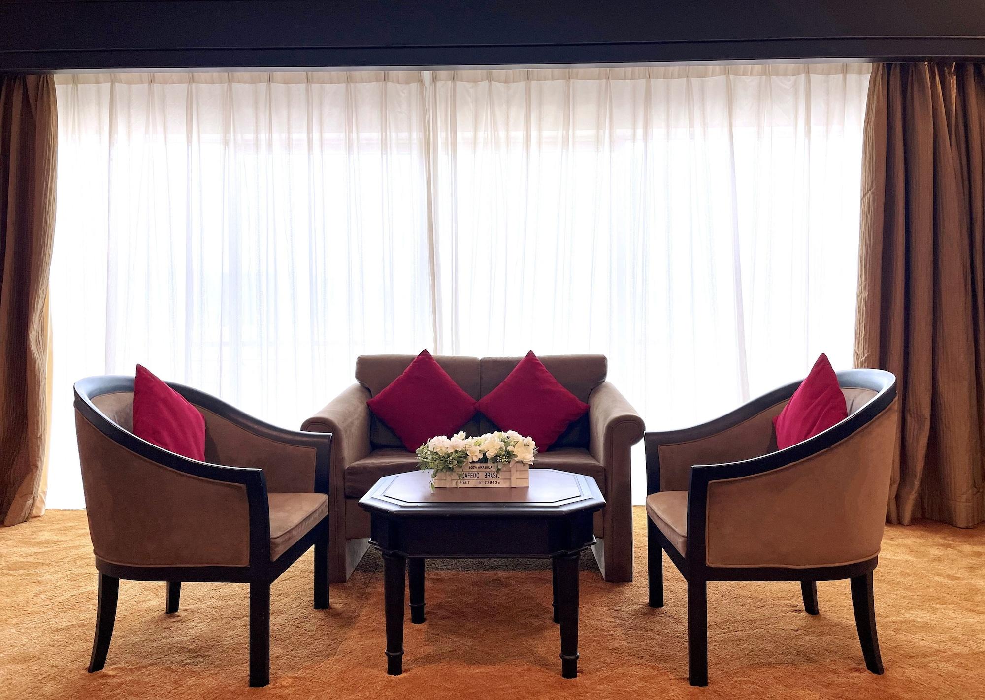 Grand Darul Makmur Hotel Kuantan Exterior photo