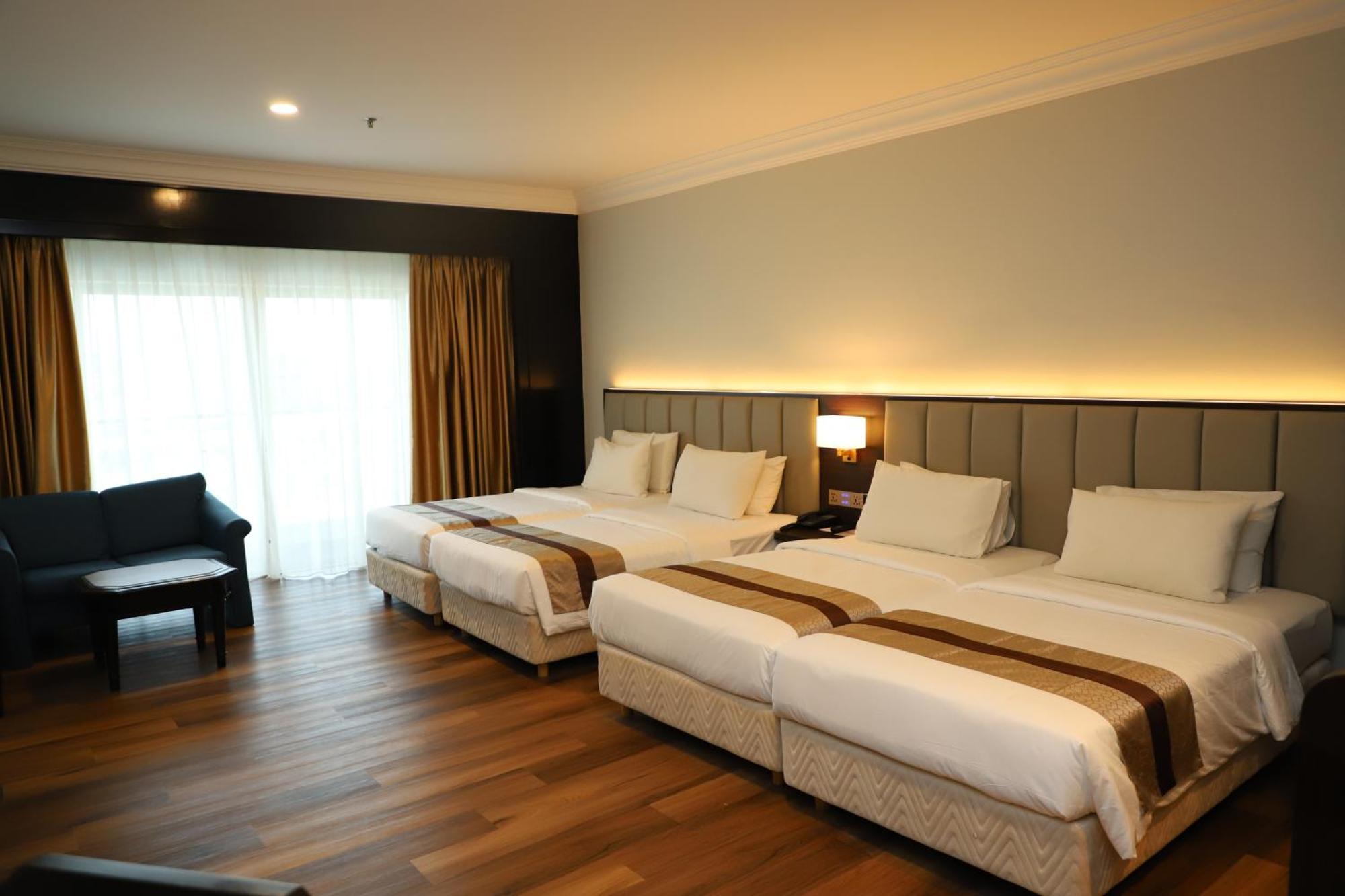 Grand Darul Makmur Hotel Kuantan Exterior photo