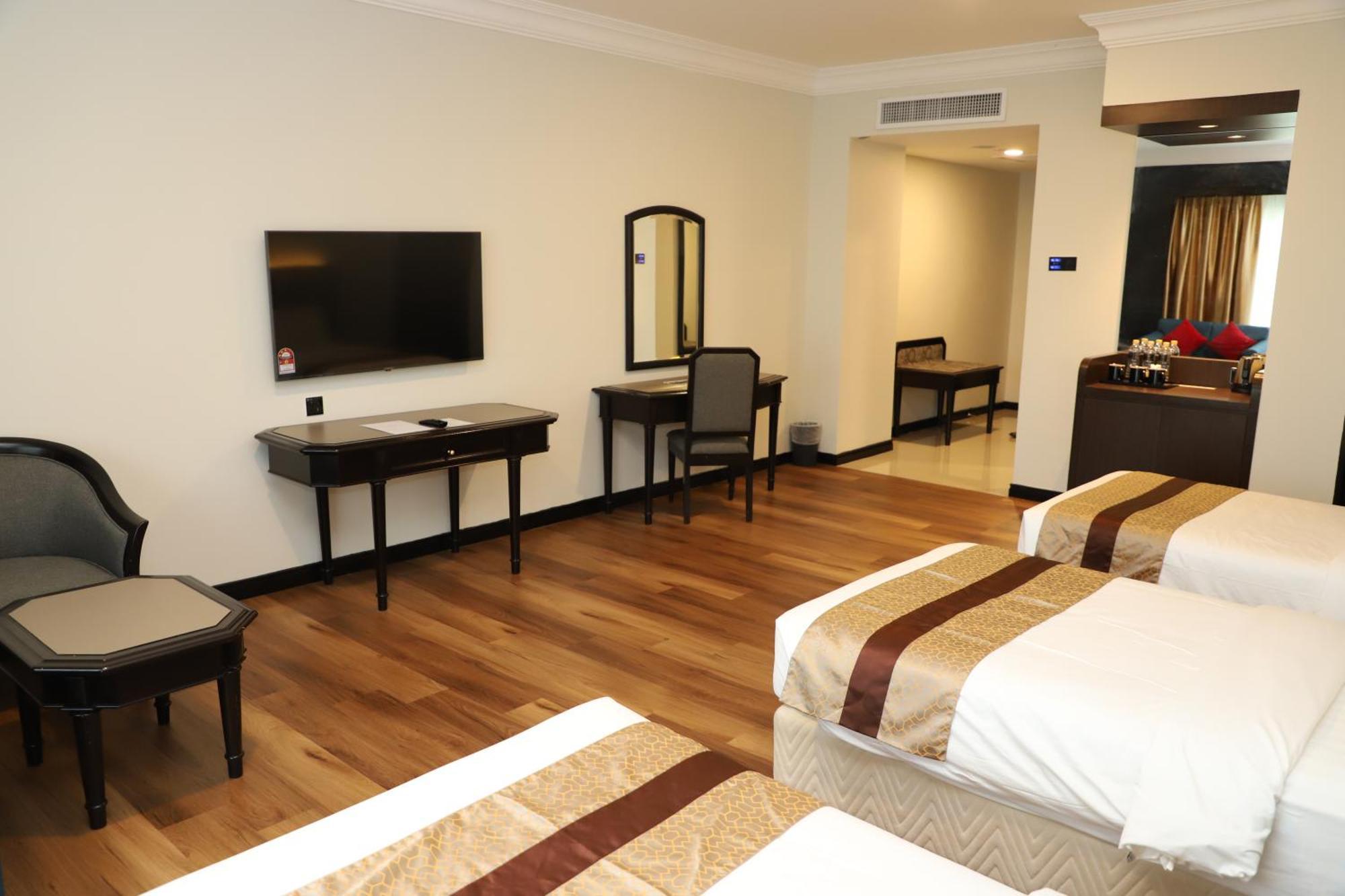 Grand Darul Makmur Hotel Kuantan Exterior photo