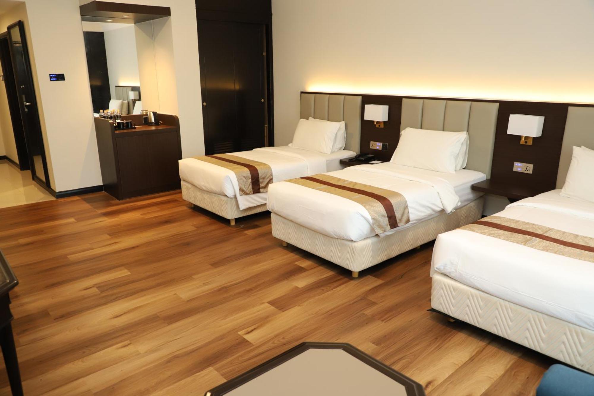Grand Darul Makmur Hotel Kuantan Exterior photo