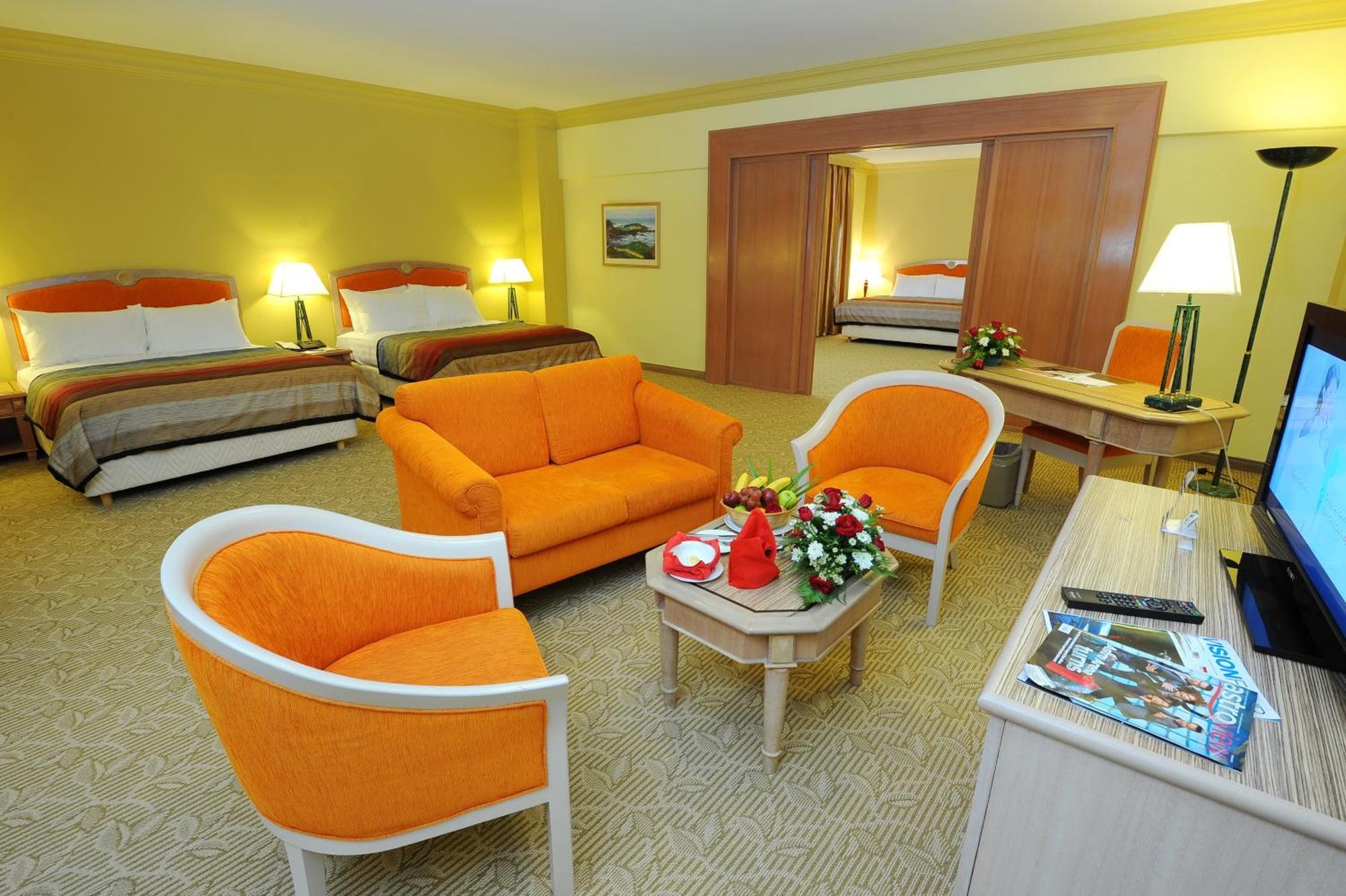 Grand Darul Makmur Hotel Kuantan Exterior photo